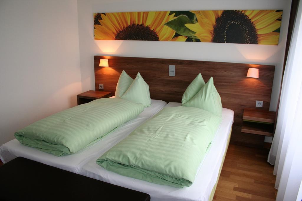 Stadthotel Bernstein Регенсбург Екстериор снимка